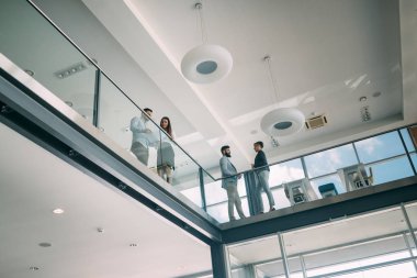 Genç Mimarlar proje salonunda söz resmini