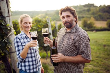 Şarap tatma winegrower aile