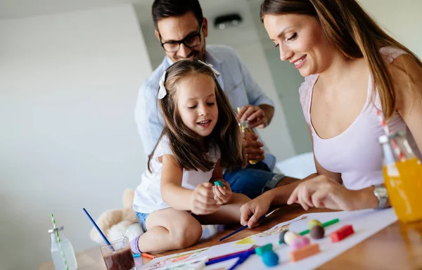 Gelukkig Uitgaven Familieplezier Tijd Samen Thuis — Stockfoto