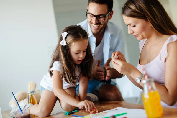 Feliz Família Passar Tempo Divertido Juntos Casa — Fotografia de Stock