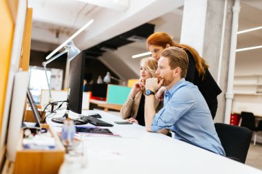 Ofiste işbirliği iş adamları