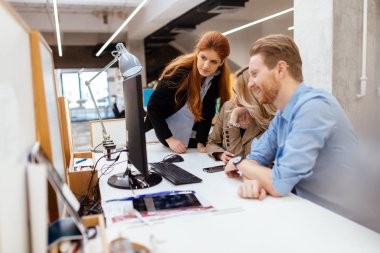 Ofiste işbirliği iş adamları