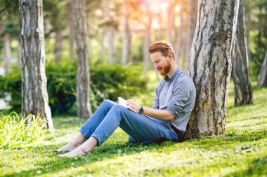 Öğrenci park ve not alma ve sınavlara hazırlama