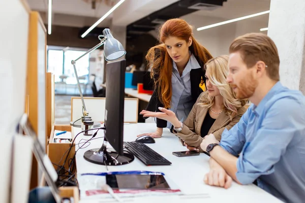 Bedrifter Som Samarbeider Kontor Jobber Sammen Prosjekt – stockfoto