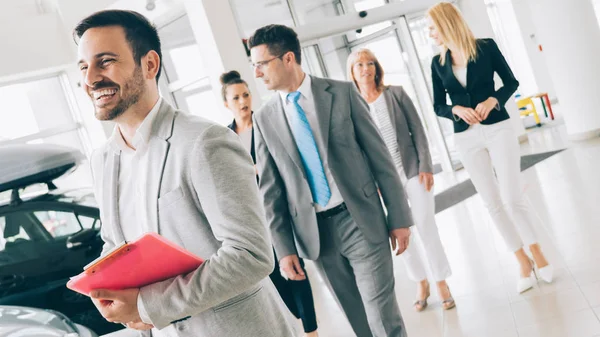 Bild Von Handelsvertretern Die Büro Des Unternehmens Zusammenarbeiten — Stockfoto