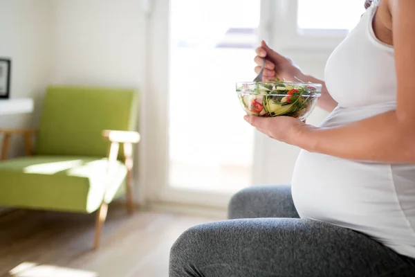 Portrait Pregnant Woman Taking Care Eating Healthy Food — Stock Photo, Image