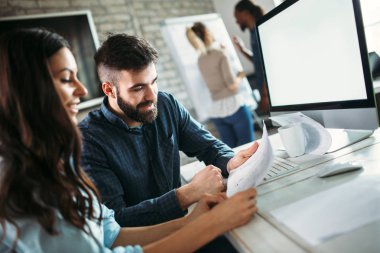 Office birlikte proje üzerinde çalışmaya Genç Mimarlar