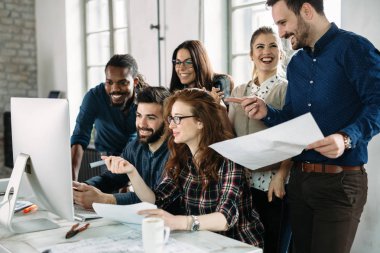Office birlikte proje üzerinde çalışmaya Genç Mimarlar