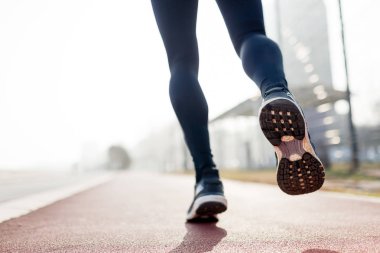 Sporcu açık koşu tarafından fitness egzersiz sağlıklı tespit