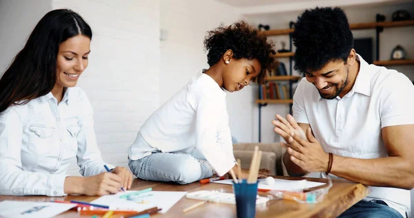 Happy Family Drawing Spending Time Together Home — Stock Photo, Image