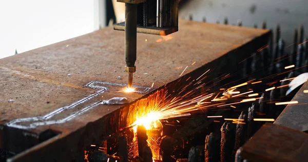 Haute Précision Cnc Coupe Gaz Tôle Dans Usine Industrie Métallique — Photo