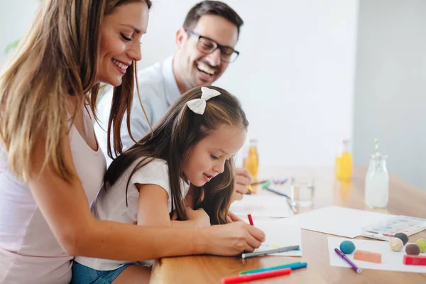 Felice Famiglia Trascorrere Del Tempo Divertente Insieme Casa — Foto Stock