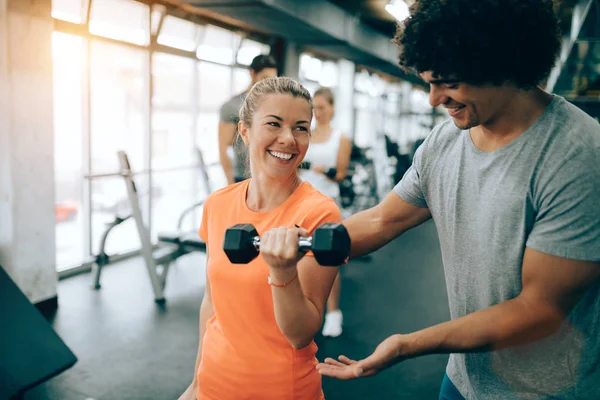Beautiful Girl Working Out Gym Personal Trainer — Stock Photo, Image