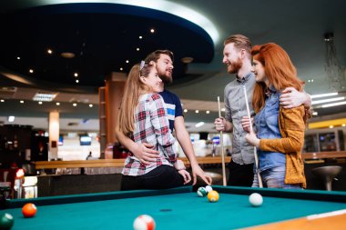 Snooker oyun ve onların ortak ile bağ arkadaşları