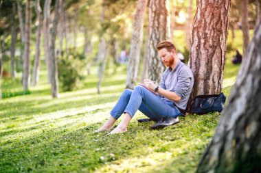 Öğrenci park ve not alma ve sınavlara hazırlama