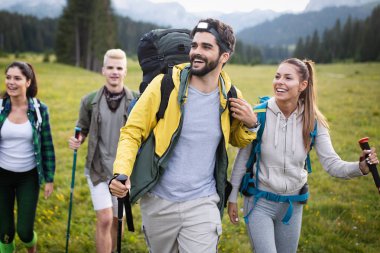 Hedef deneyim macera yaşam tarzı kavramı Hiking trek