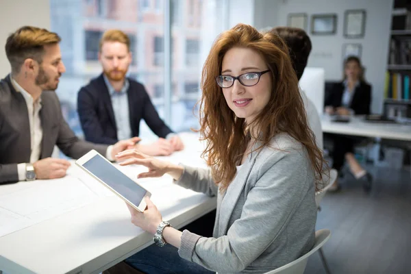 Zakelijke Bijeenkomst Samenwerking Door Mensen Uit Het Bedrijfsleven Kantoor — Stockfoto