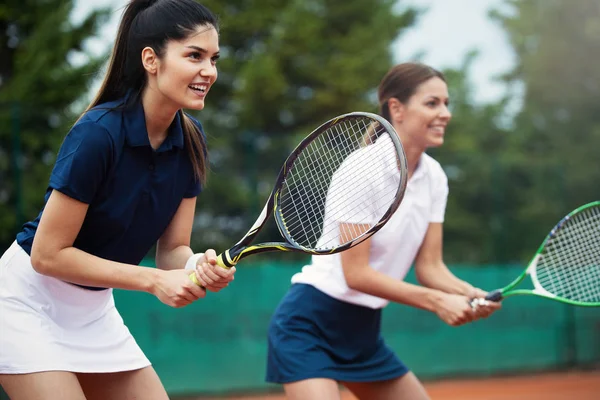 Grupp Fit Vänner Klubben Spela Tennis — Stockfoto