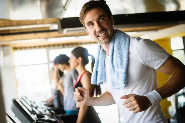 Jóvenes Forma Corriendo Una Cinta Correr Club Salud — Foto de Stock