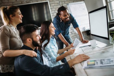 Office birlikte proje üzerinde çalışmaya Genç Mimarlar