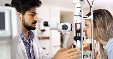 Göz hastalıkları kavramı. Hasta göz görme muayene görme Oftamolojik Kliniği