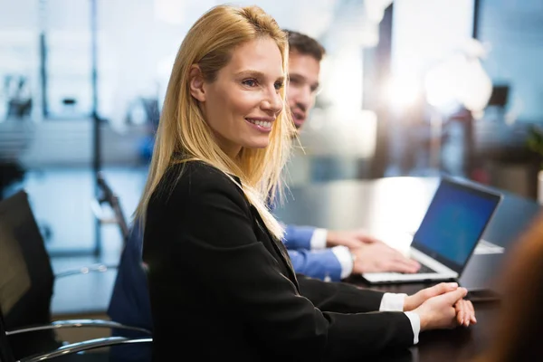 Picture Attractive Smiling Businesswoman Conference Room — Stock Photo, Image