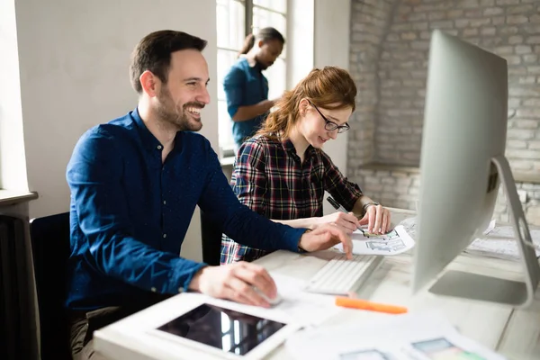 Bild Der Zusammenarbeit Von Architekten Modernen Büros — Stockfoto