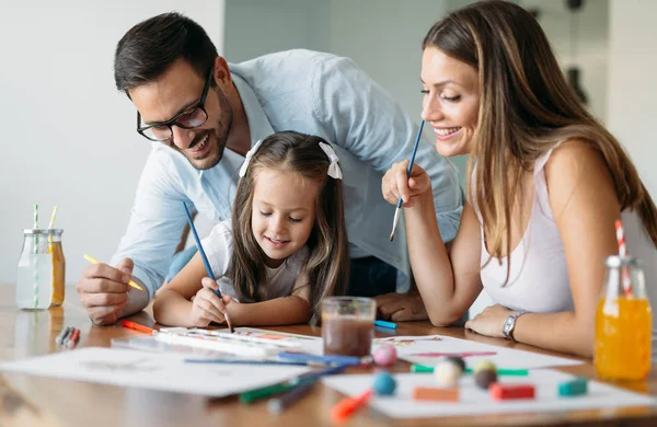 Familia Feliz Divirtiéndose Juntos Casa — Foto de Stock