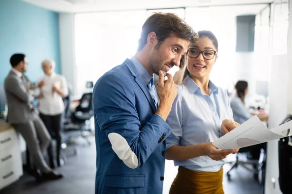 Groupe Gens Affaires Heureux Prospères Travail Dans Bureau — Photo