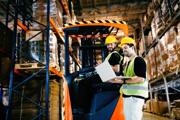 Logistik Personer Som Arbetar Lager — Stockfoto