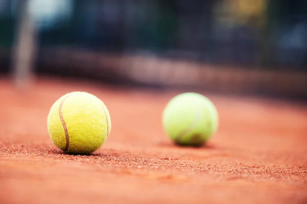 Nahaufnahme Von Tennisbällen Auf Dem Tennisplatz — Stockfoto