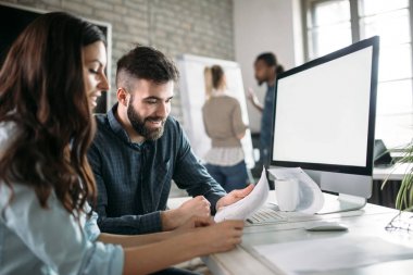 Office birlikte proje üzerinde çalışmaya Genç Mimarlar