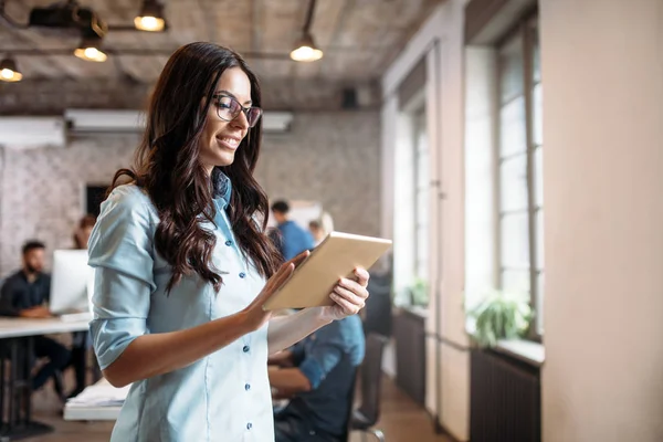 Young Attractive Female Architect Working Modern Office — Stock Photo, Image