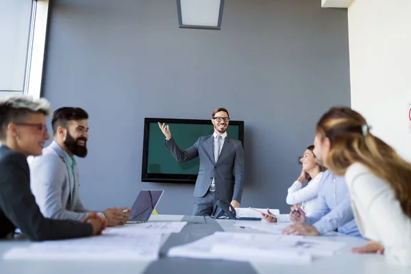 Team Architetti Che Lavorano Insieme Piani Costruzione — Foto Stock