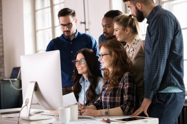 Office birlikte proje üzerinde çalışmaya Genç Mimarlar