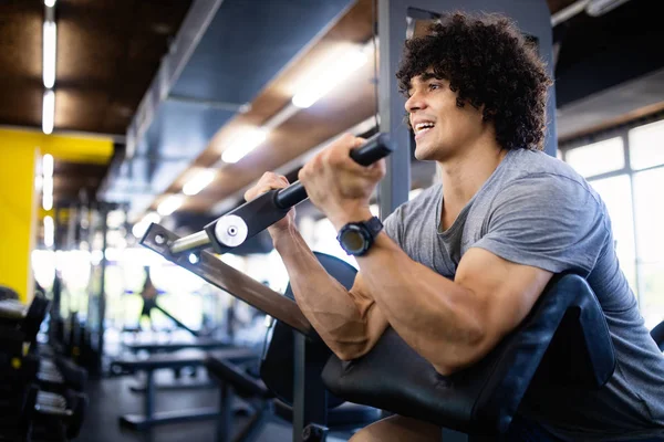 Fit Hombre Sano Ejercicio Gimnasio Moderno — Foto de Stock