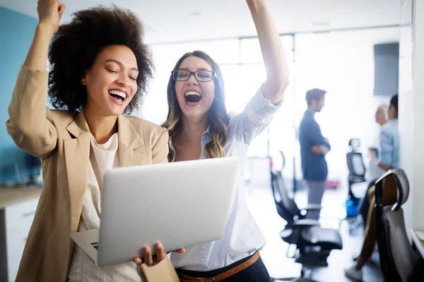 Bisnis Bahagia Orang Bekerja Dan Brainstorming Kantor — Stok Foto