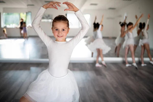 Cute Girl Ballerina Studio — Zdjęcie stockowe