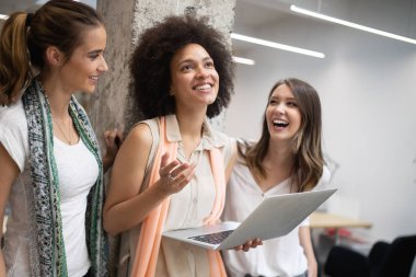 İş Adamları Toplantısı Konferans Takım Çalışması Kurumsal Konsepti