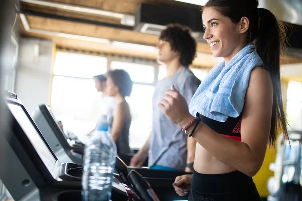 Group Sportive Young People Gym Training — Stock Photo, Image