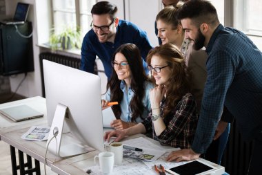 Office birlikte proje üzerinde çalışmaya Genç Mimarlar