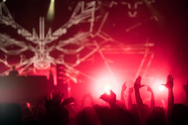 Dans eden kalabalığa müzik konser Festivali resmi