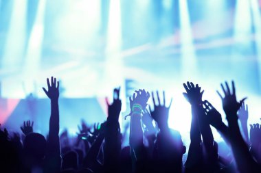 Dans eden kalabalığa müzik konser Festivali resmi