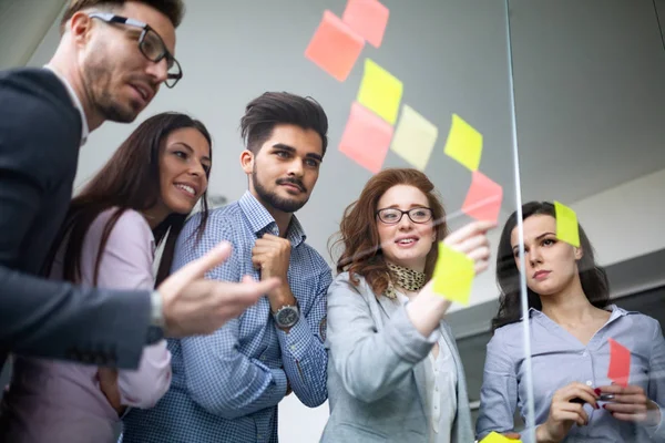 Grupo Arquitetos Empresários Que Trabalham Juntos Fazem Brainstorming — Fotografia de Stock