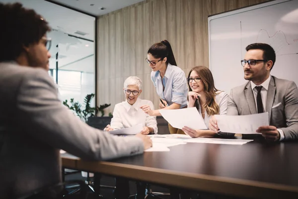 Konferens För Affärsmän Lagarbete Diskussion Företagskoncept — Stockfoto