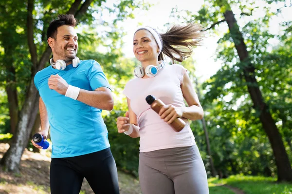 Happy Couple Running Exercising Together Park — Stock Photo, Image