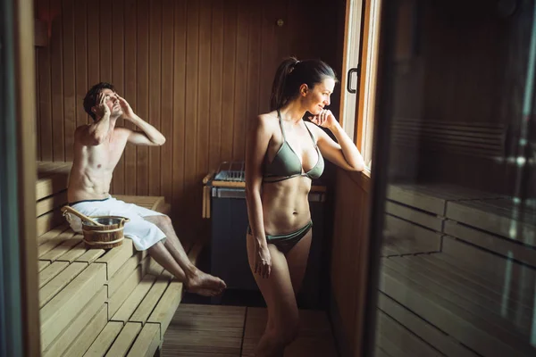 Belle Persone Che Perseguono Stili Vita Sani Rilassarsi Sauna — Foto Stock