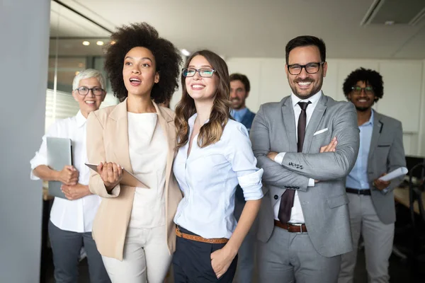 Les Gens Affaires Travaillent Conférence Réunion Dans Bureau Moderne — Photo