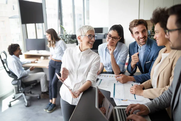 Ondernemers Zakenmensen Conferentie Moderne Vergaderzaal — Stockfoto