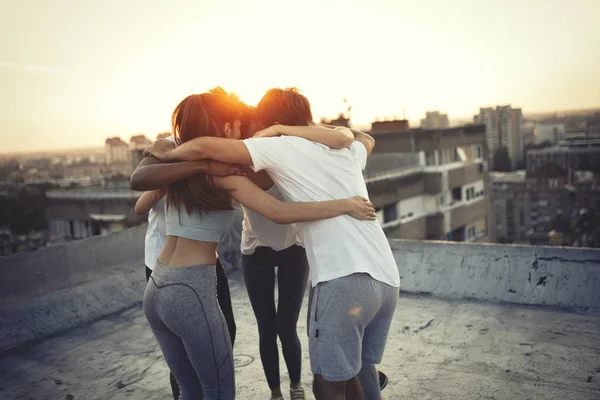 Fitness Sport Training Und Gesundes Lebensstilkonzept Gruppe Glücklicher Menschen Die — Stockfoto